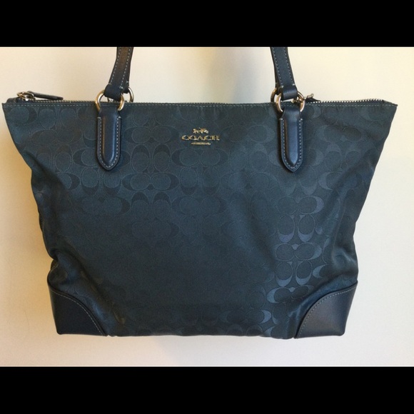 NWT Coach Signature Nylon City Zip Tote - Picture 2 of 5